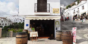 Traditionele wijnbar in Ruta del Sol & Vino